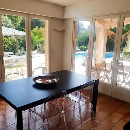 Feriehus Bas De Avec Piscine Partagee