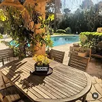 Bas De Avec Piscine Partagee Nyaraló