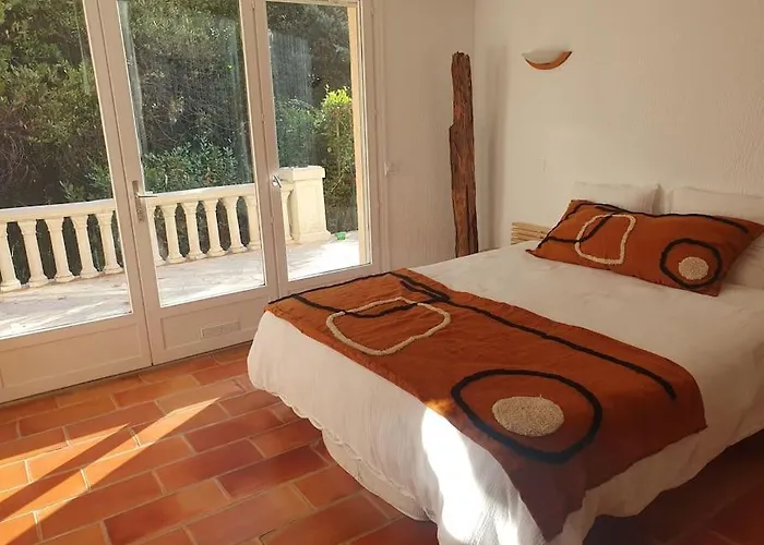 度假居 Bas De Avec Piscine Partagee 瓦洛里