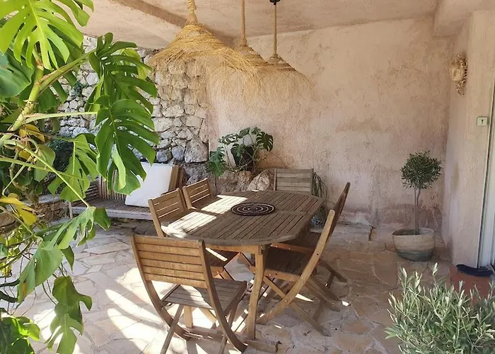 Bas De Avec Piscine Partagee 度假居 *