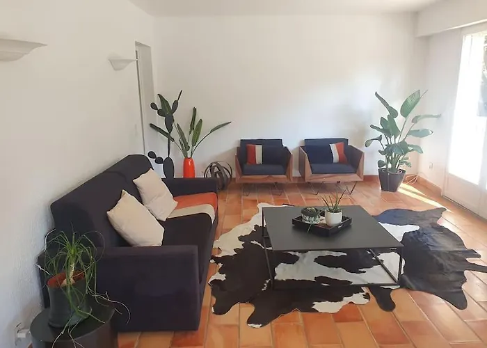 度假居 Bas De Avec Piscine Partagee 瓦洛里